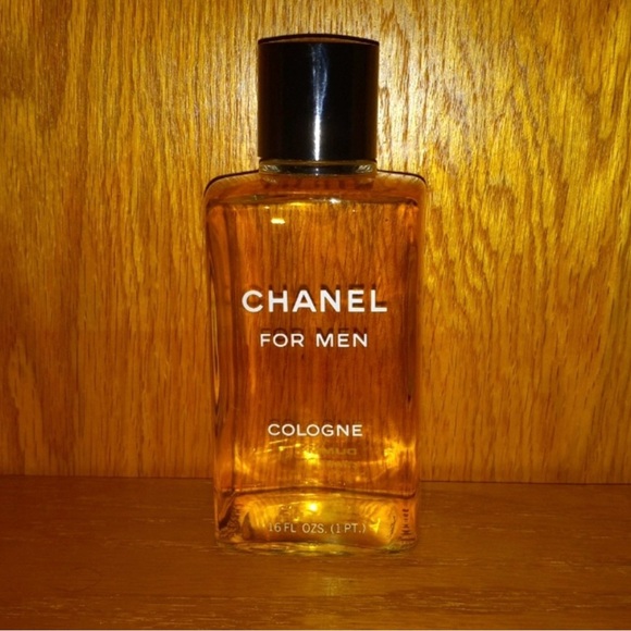 Chanel Men’s A Gentleman’s After Shave 4 Fl. Oz Chanel inc. Vintage Bottle NEW - Picture 1 of 3